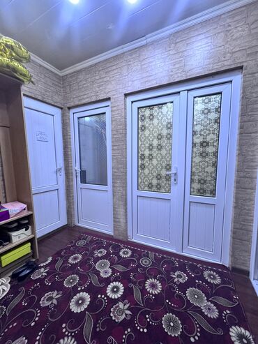 квартира бишкек 2 комнаты: 2 комнаты, 60 м², 3 этаж, Старый ремонт