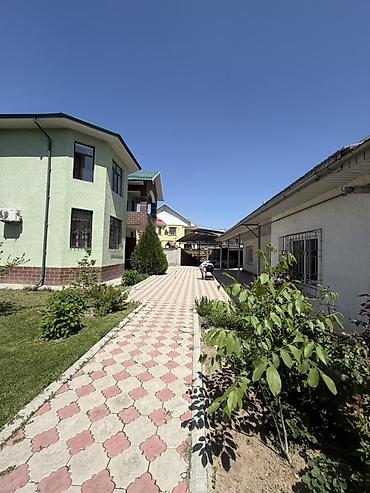 Дома: Продается Особняк в ж/м Ынтымак Площадь 300 кв м Участок 8,7 сот — 3