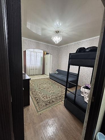 одно комнат: 1 комната, 33 м², Восток-5 мкр 105 серия, 9 этаж — 3
