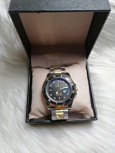Ručni satovi: Sat ROLEX 
Cena:2600din na lalafo.rs — 23 Ručni satovi: Sat ROLEX 
Cena:2600din — 23