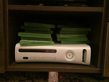 купить джойстик xbox 360: Xbox 360 два джойстика много игр 
Торг уместен
Срочно