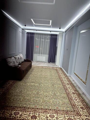 срочно продаётся 1 комнатная квартира в районе шлагбаум: 1 бөлмө, Менчик ээси, Жарым -жартылай эмереги бар