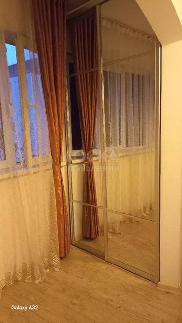 квартира улан 1: 1 бөлмө, 45 кв. м, Жеке план, 8 кабат, Эски ремонт