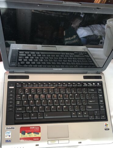 Noutbuk və netbuklar: İşlənmiş Toshiba, 15.4 ", Intel Pentium, 512 GB, Ünvandan götürmə