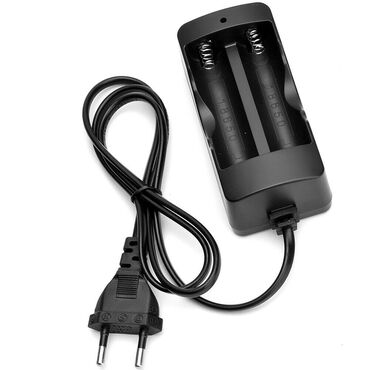 Ostali kućni aparati: Univerzalni Punjač za baterije 3.7V i 4.2V Univerzalni Punjač za — 9