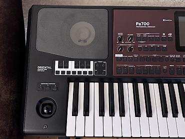 Sintezatorlar: Korg Pa700 Professional Arranger – Oriental versiya Xüsusiyyətlər: - — 2