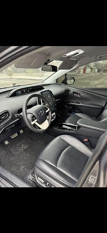 bud e9: Toyota Prius: 2017 г., 1.8 л, Автомат, Гибрид, Хэтчбэк — 3