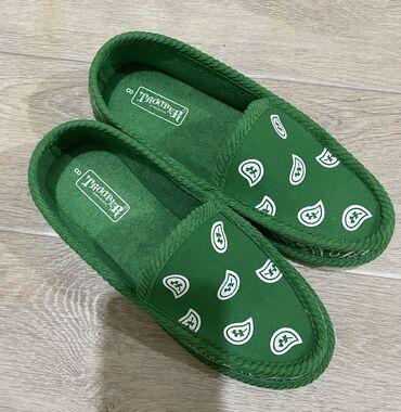 обувь для борьбы: Домашние тапочки 40, цвет - Зеленый