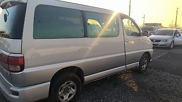 аварийном портер: Toyota Regius: 2002 г., 2.7 л, Автомат, Газ, Минивэн — 2