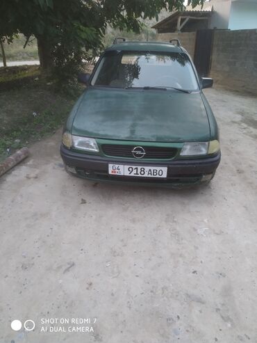 Унаа сатуу: Opel Astra: 1996 г., 1.5 л, Механика, Бензин, Универсал