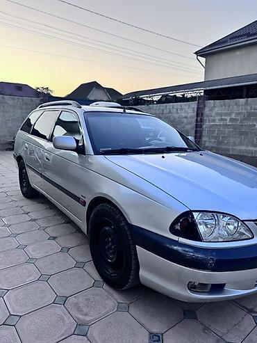 windom 2001: Toyota Avensis: 2002 г., 1.8 л, Автомат, Бензин, Универсал — 2