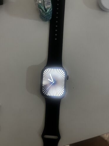 сколько стоят детские часы: Apple watch есть зарядка работает второй часы тоже 1000 работает но