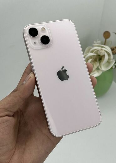 Apple iPhone: IPhone 13, Новый, 128 ГБ, Белый, Зарядное устройство, Защитное стекло, Коробка, 89 %