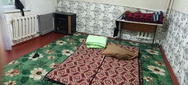комнаты на аренду: Сдаётся комната в квартире. 2 двух комнатная - Просторное помещение с