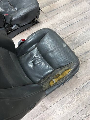 СТО, ремонт транспорта: Перетяжка рулья,сидений и полностью реставрация салона — 13