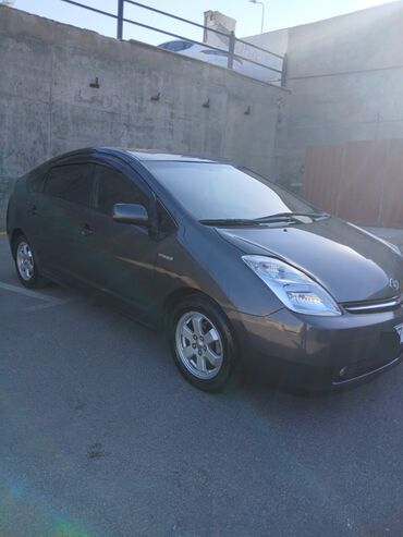 xacmaz masin: Toyota Prius: 1.5 l | 2007 il Hetçbek
