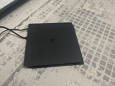 PlayStation 4 Slim + 2 геймпада + 6 игр Комплект: - Консоль Sony