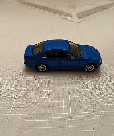 lego oyuncaq: Mavi rəngli metal oyuncȧq avtomobil maketi - Sedan kuzovlu, realist — 7