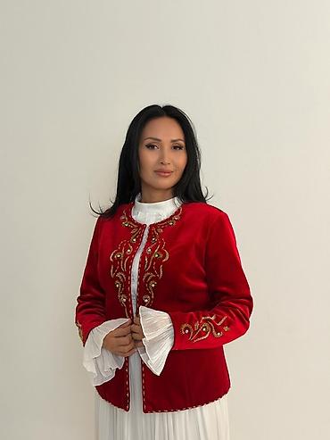 женская косметичка: Женский национальный жакет из бархата с вышивкой - Материал: плотный — 2