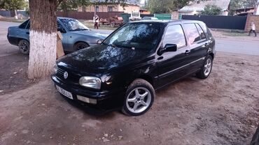 Volkswagen Golf: 1995 г., 2 л, Механика, Бензин, Хетчбек