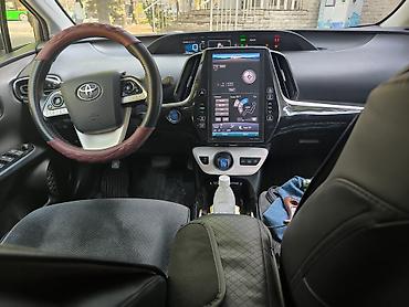 Toyota Prius: 2018 г., 1.8 л, Вариатор, Гибрид, Седан — 5