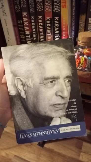 сколько стоит плейстейшен 3: İlyas Əfəndiyevin "Seçilmiş əsərləri" kitabı, onun müəllif imzası ilə