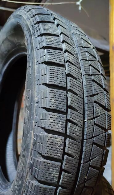 Шины: Шины 195 / 65 / R 15, Зима, Комплект, Легковые, Япония, Bridgestone