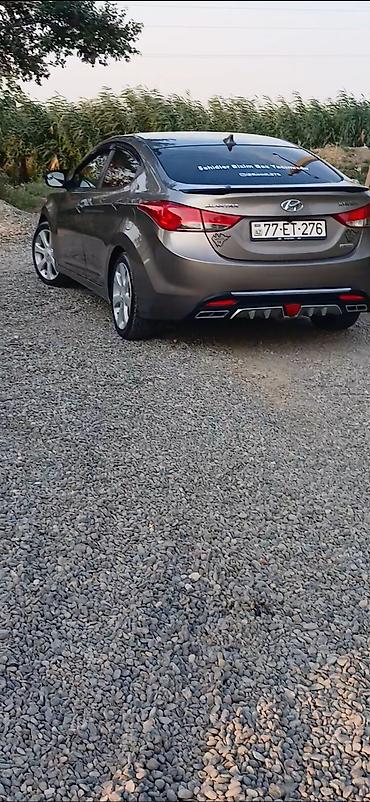 Hyundai: Hyundai Elantra: 1.8 l | 2011 il Sedan — 20