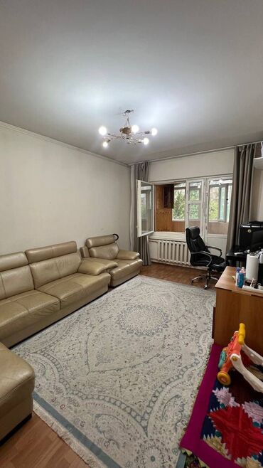продается 3 комнатная квартира политех: 4 комнаты, 63 м², 105 серия, 3 этаж, Косметический ремонт