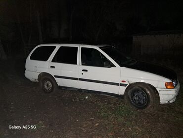 Ford: Ford Escort: 1999 г., 1.6 л, Механика, Бензин