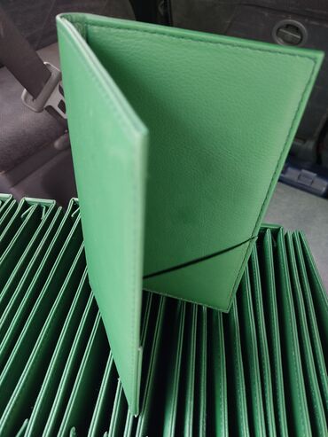 Другое оборудование для кафе, ресторанов: Папки-меню для кафе, ресторанов и баров. Характеристики: - Формат — 4