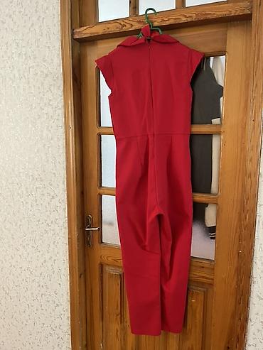 puma az: Qadın tulumu – qırmızı rəng - Model: qolsuz, klassik yaxalıq və uzun — 3