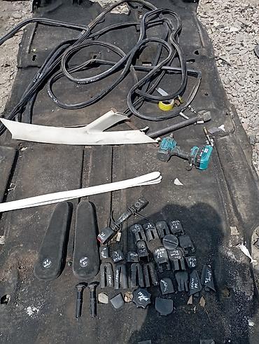 Другие детали кузова: Тойота Ипсум год 2003 — 3