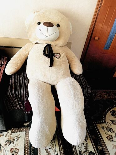 мягкая игрушка с пледом внутри: Большой плюшевый 2-х метровый мишка станет прекрасным, запоминающимся