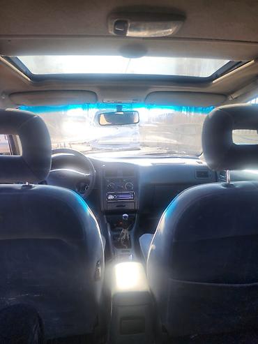 Toyota: Toyota Avensis: 1999 г., Бензин, Седан — 5