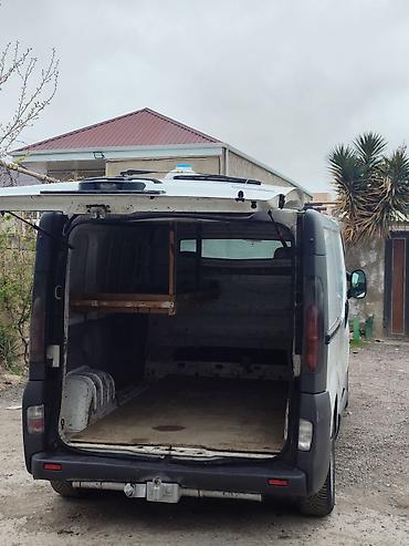 maşın qapıları: Renault Trafic yük mikroavtobusu - Korpus: ağ, sürgülü yan qapı və — 5