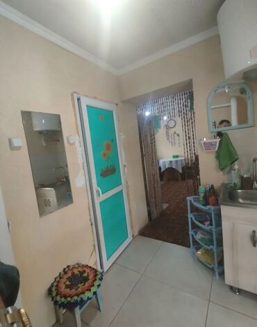 Продажа домов: Полдома, 50 м², 3 комнаты, Риэлтор, Косметический ремонт at lalafo.kg — 11 Продажа домов: Полдома, 50 м², 3 комнаты, Риэлтор, Косметический ремонт — 11