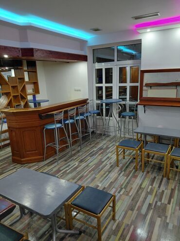 Restorani, kafići: Izdaje se kompletno opremljen ugostiteljski lokal sa šankom i — 3