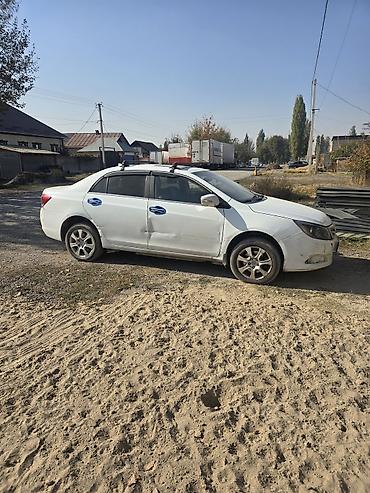 электромобиль новый: BYD E5: 2017 г., Автомат, Электромобиль, Седан — 3