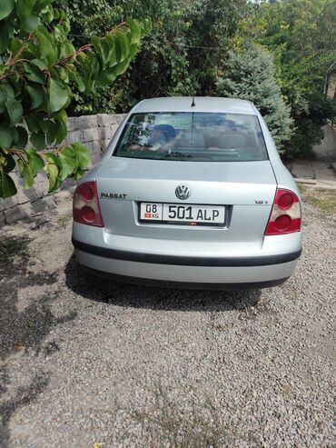 чекол машина: Volkswagen Passat: 2004 г., 1.8 л, Механика, Бензин, Седан