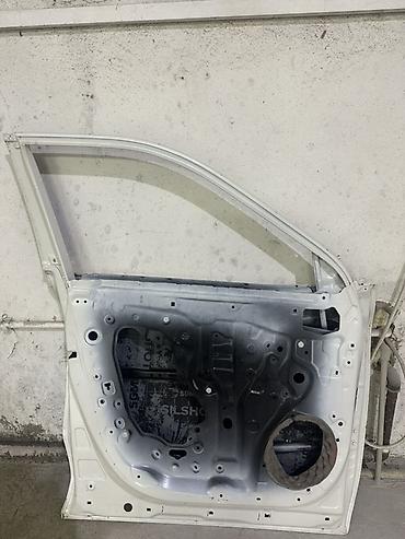 18 45 255: Дверь Передняя левая Toyota, Б/у, Аналог — 2
