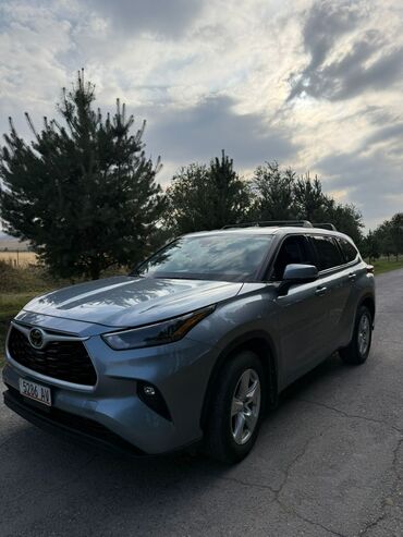 срочно продам авто в связи с переездом: Toyota Highlander: 2022 г., 3.5 л, Автомат, Бензин, Внедорожник