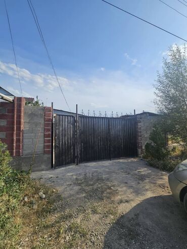 долгосрочная аренда домов ош: Үй, 68 кв. м, 4 бөлмө, Риелтор, Косметикалык оңдоо