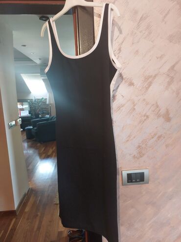 zara haljine prodaja: XL (EU 42), color - Black, With the straps