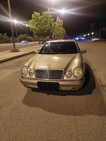 mercedes 220 cdi: Mercedes-Benz E 200: 2 l | 1998 il — 1