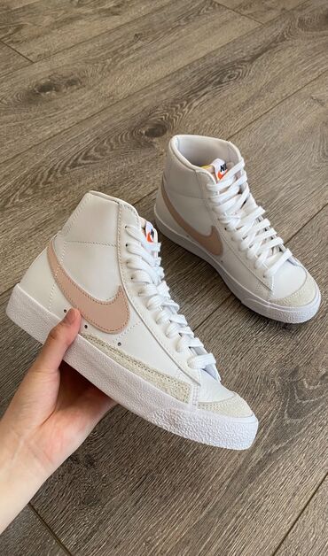 nike yeezy 2: Оригинальные💯 кеды Nike Blazer Mid ‘77 (заказывала для себя, размер