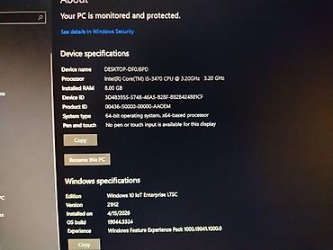 moni̇tor: RGB işıqlanmaya malik stolüstü kompüter komplekti. Yanlız real — 6