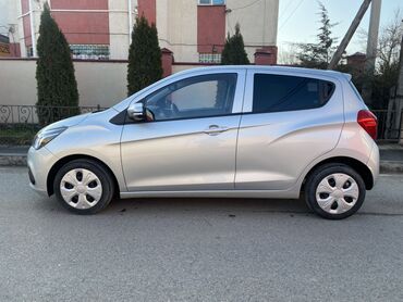 Chevrolet: Chevrolet Spark: 2017 г., 1 л, Автомат, Бензин, Хэтчбэк — 4