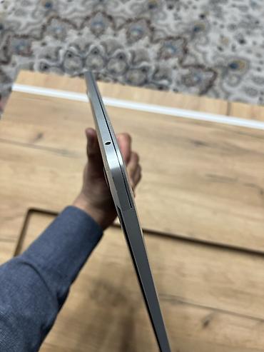 Ноутбуки Apple (MacBook): Apple MacBook Pro 13" (2017, Thunderbolt 3) Характеристики: - — 12