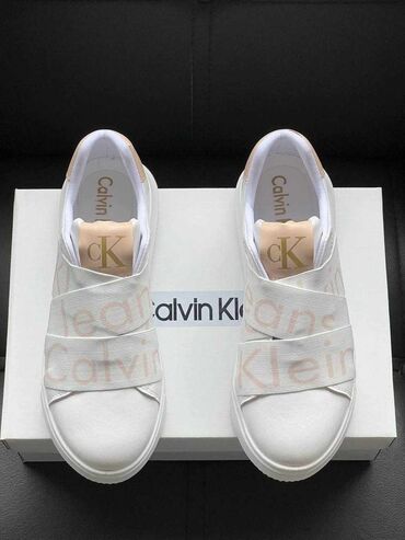 Women's Sneakers and athletic shoes: Calvin Klein, 38 — 7